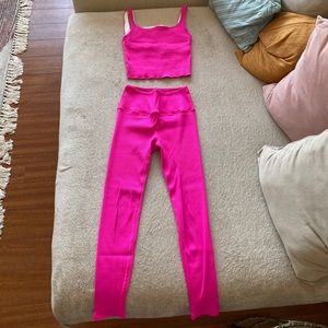Pinky brand new Carbon38 leggings and bra